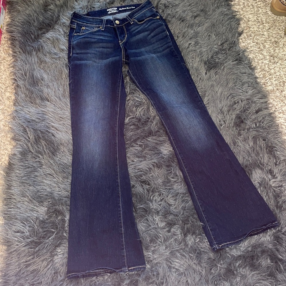 Woman's Signature Levi Strauss modern boot cut jeans , size 26 X 32